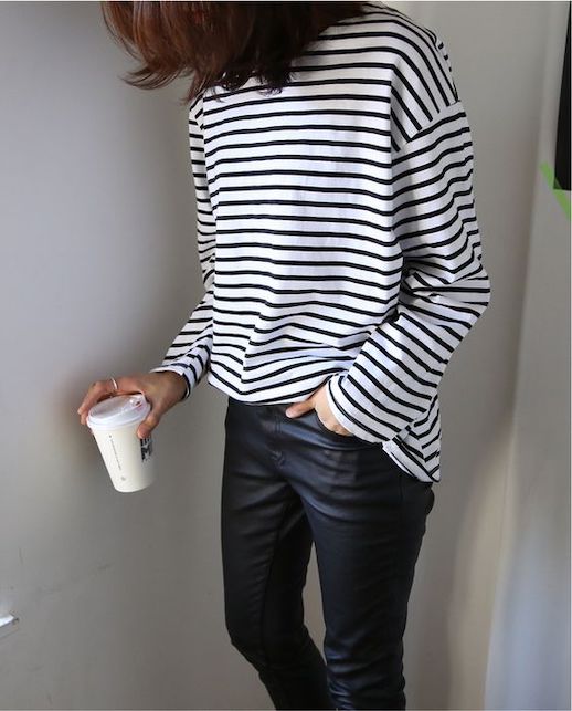 Come indossare la maglia a righe marinière