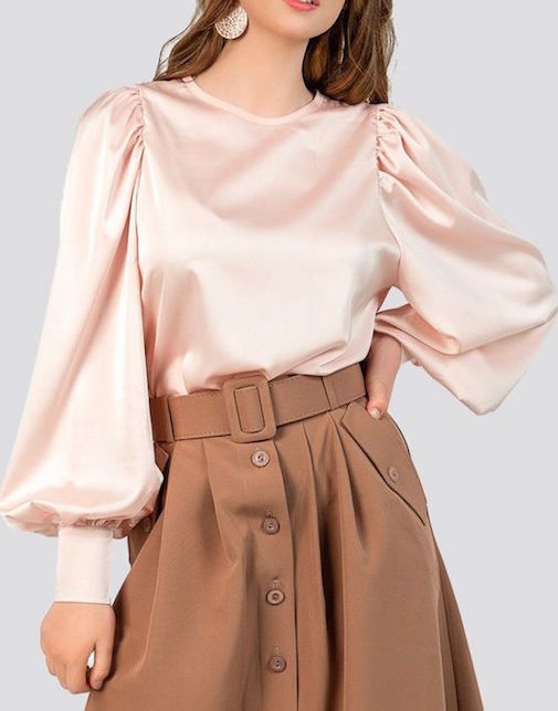 Come abbinare la camicia in seta in modo casual